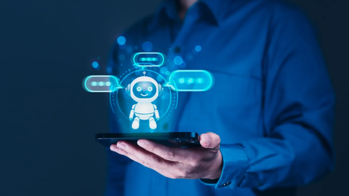 AI robot stående i en handflata